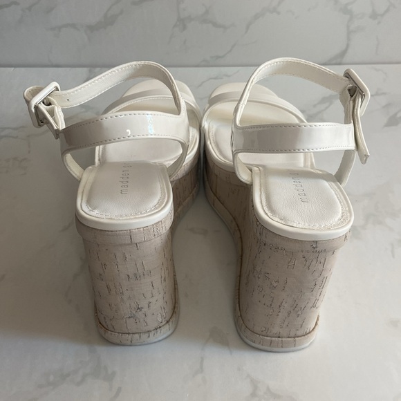 White Open Toe Block Cork Heel New Patent Leather Madden Girl Wedges size 9 - Picture 4 of 6